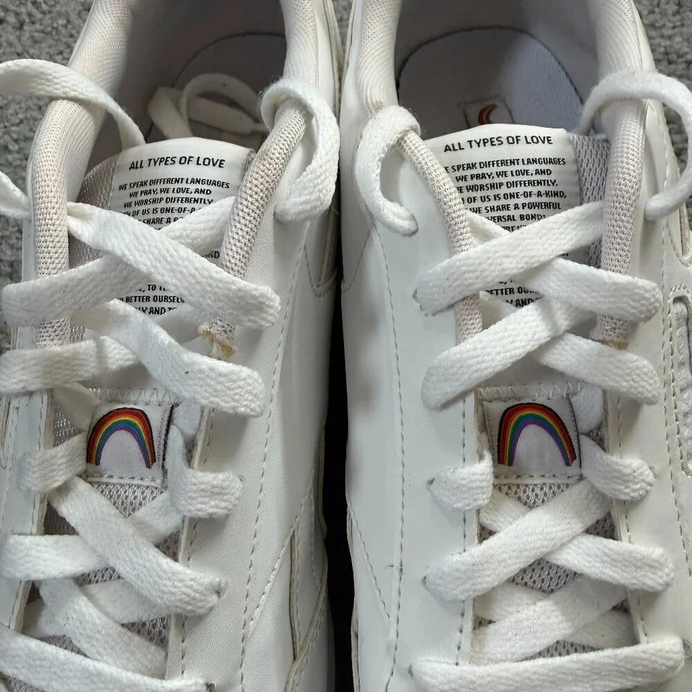 Reebok Classic Harman Run S Pride Sneakers Men's Sz. 12 -All Types of Love - EUC